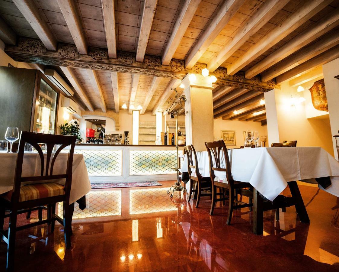 Locanda Lo Scudo Soave  Exterior photo